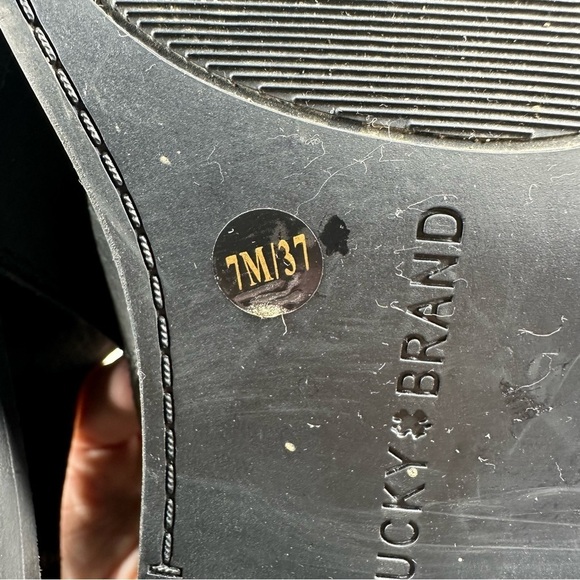 Lucky Brand Giovanna Black Leather Cut Out Heeled Ankle Booties #319 - Picture 11 of 12